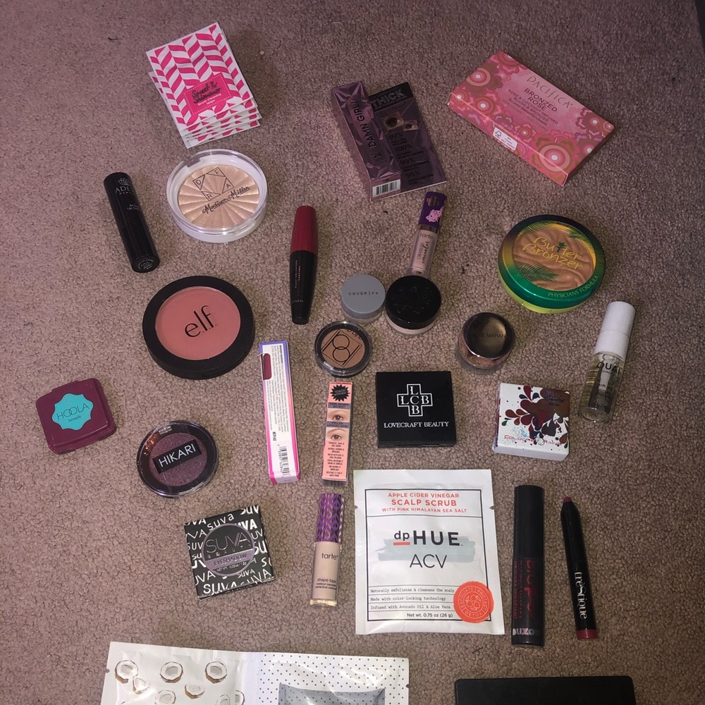 Makeup bundle